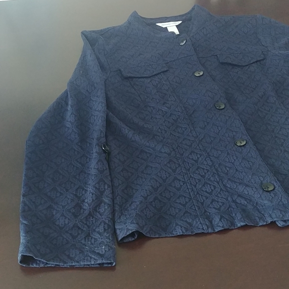 Christopher & Banks Ladies Button Up - Picture 7 of 9